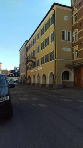 Отель Hotel-Gasthof Flötzinger Bräu  Розенхайм